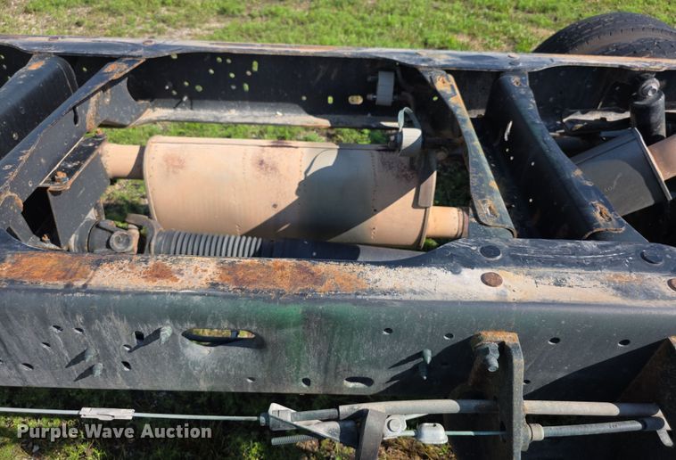 image for item EF3742 2017 Dodge Ram 5500HD truck cab and chassis