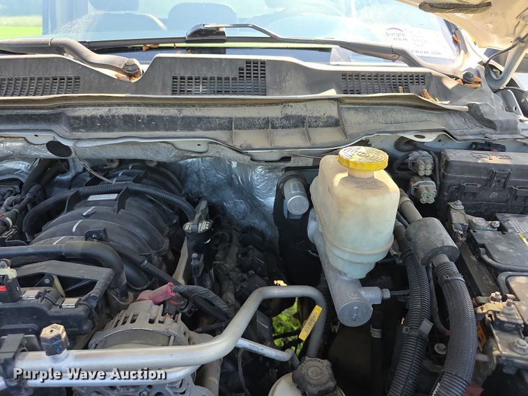 image for item EF3742 2017 Dodge Ram 5500HD truck cab and chassis