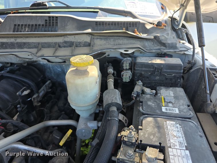 image for item EF3742 2017 Dodge Ram 5500HD truck cab and chassis