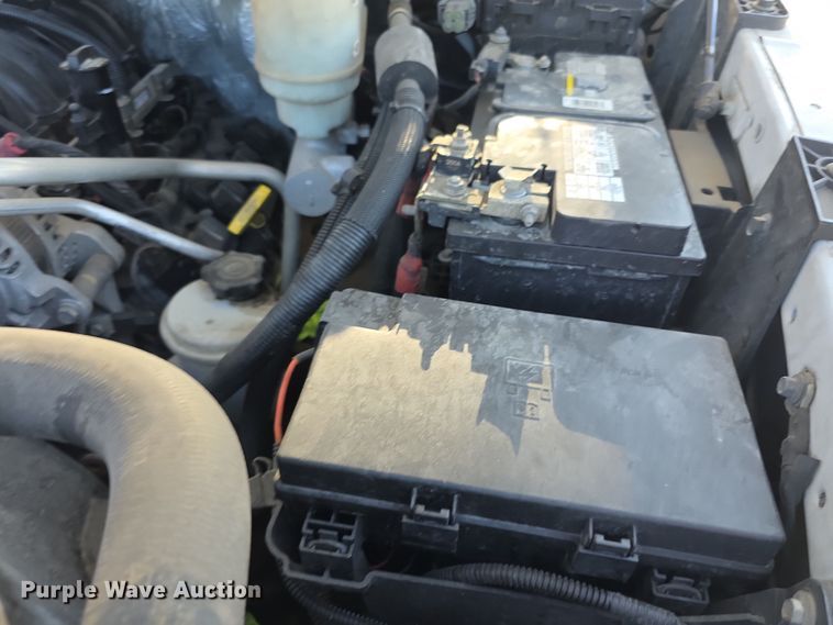 image for item EF3742 2017 Dodge Ram 5500HD truck cab and chassis