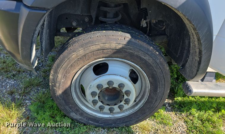 image for item EF3742 2017 Dodge Ram 5500HD truck cab and chassis