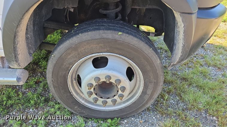 image for item EF3742 2017 Dodge Ram 5500HD truck cab and chassis