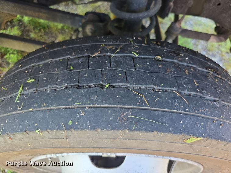 image for item EF3742 2017 Dodge Ram 5500HD truck cab and chassis