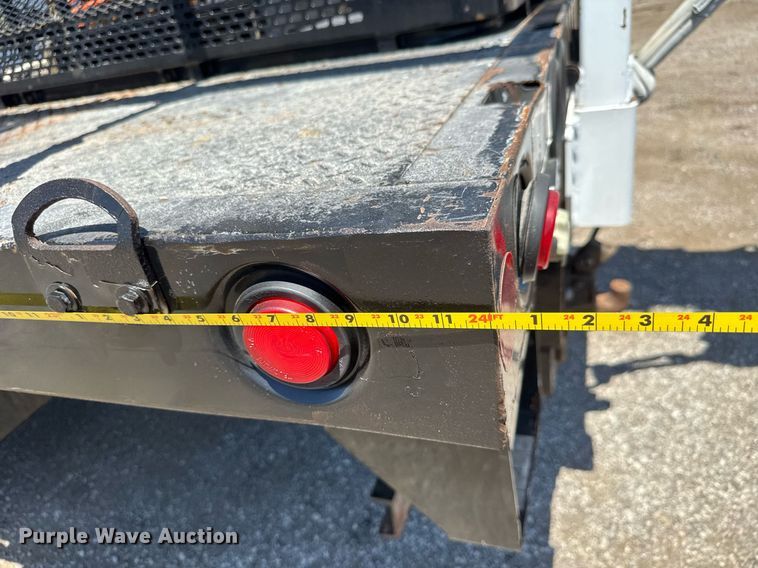 image for item EG0727 2007 International   7500 SBA crane truck