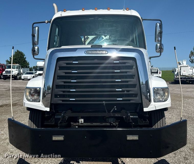image for item EG5943 2015 Freightliner 108SD Ext. Cab crane truck