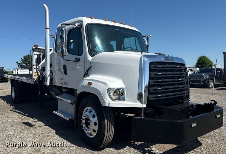 image for item EG5943 2015 Freightliner 108SD Ext. Cab crane truck