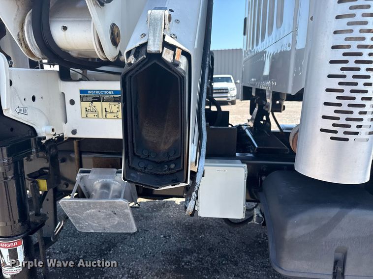 image for item EG5943 2015 Freightliner 108SD Ext. Cab crane truck