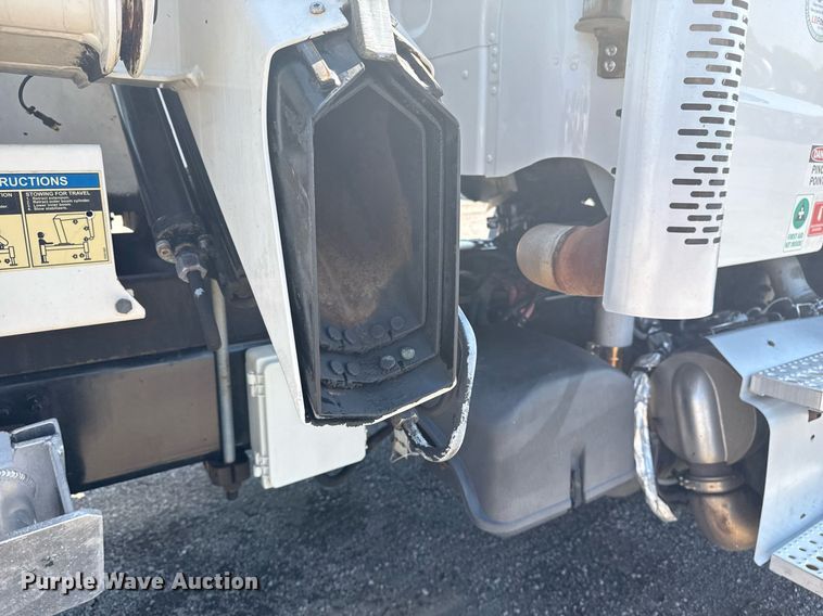 image for item EG5943 2015 Freightliner 108SD Ext. Cab crane truck