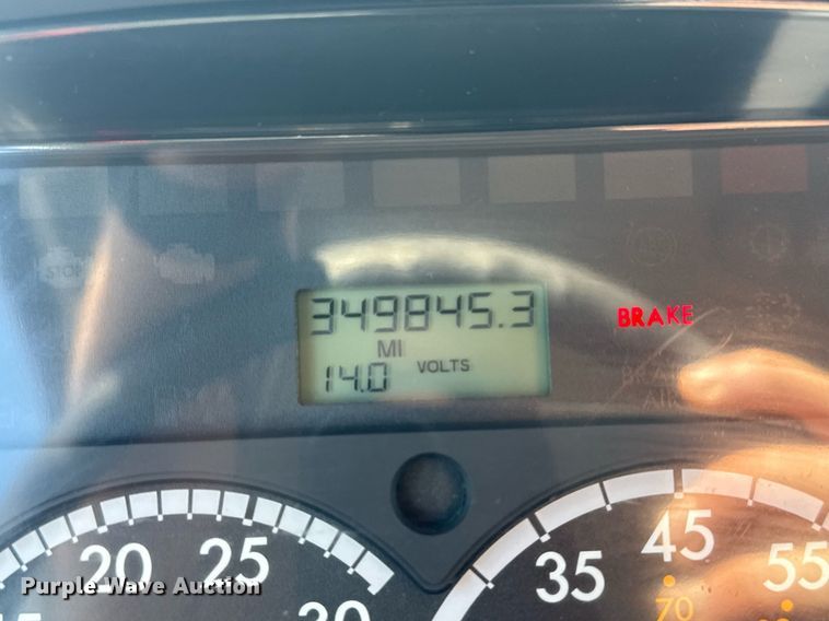 image for item EG5943 2015 Freightliner 108SD Ext. Cab crane truck