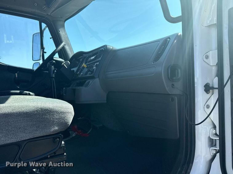 image for item EG5943 2015 Freightliner 108SD Ext. Cab crane truck