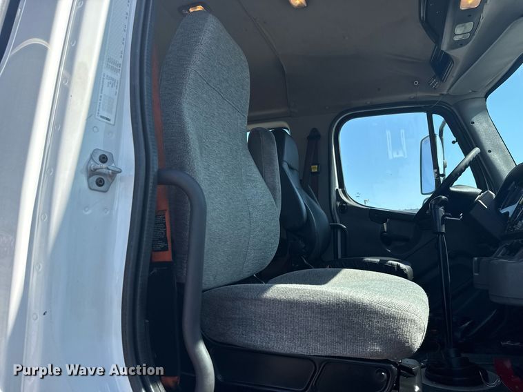 image for item EG5943 2015 Freightliner 108SD Ext. Cab crane truck