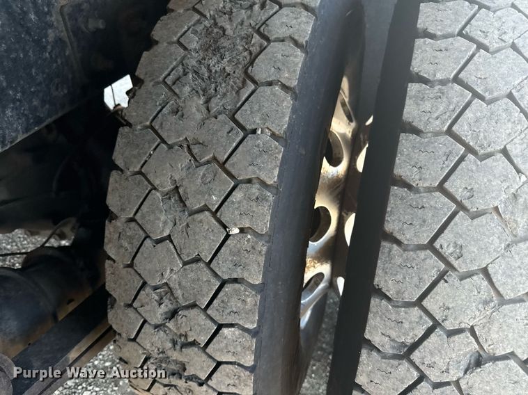 image for item EG5943 2015 Freightliner 108SD Ext. Cab crane truck