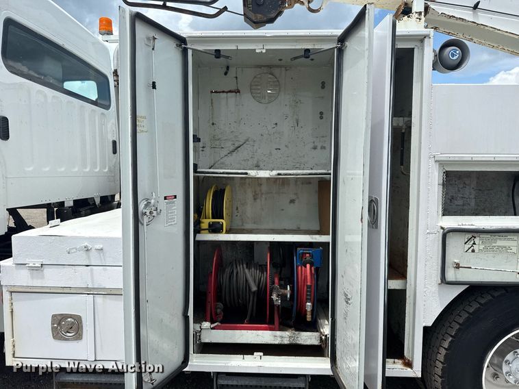 image for item EG5976 2012 Freightliner Business Class M2 Ext. Cab utility / service truck