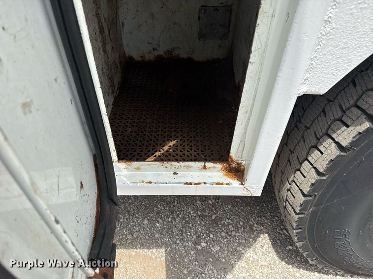 image for item EG5976 2012 Freightliner Business Class M2 Ext. Cab utility / service truck