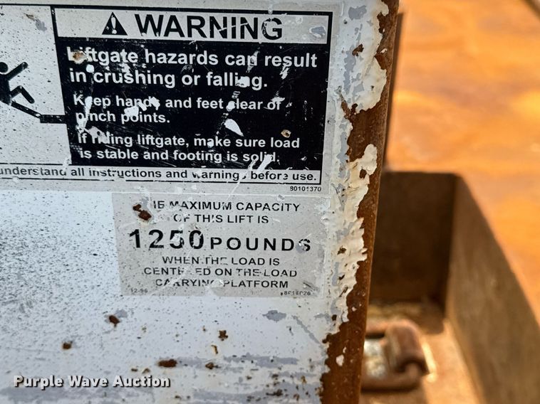 image for item EG5976 2012 Freightliner Business Class M2 Ext. Cab utility / service truck