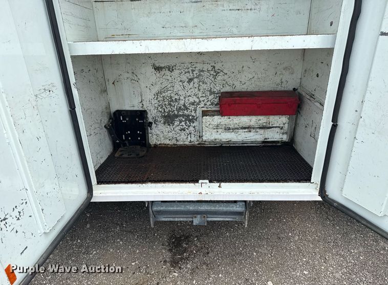 image for item EG5976 2012 Freightliner Business Class M2 Ext. Cab utility / service truck