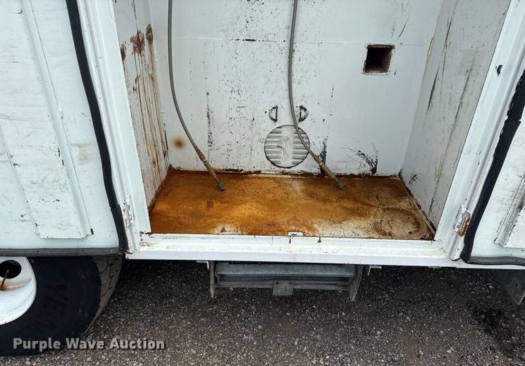 image for item EG5976 2012 Freightliner Business Class M2 Ext. Cab utility / service truck