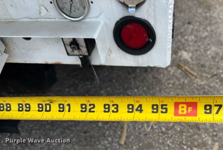 image for item EG5976 2012 Freightliner Business Class M2 Ext. Cab utility / service truck