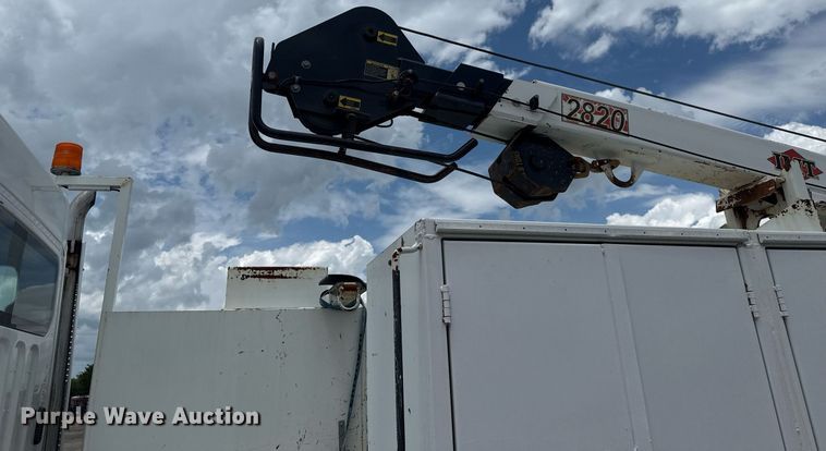 image for item EG5976 2012 Freightliner Business Class M2 Ext. Cab utility / service truck