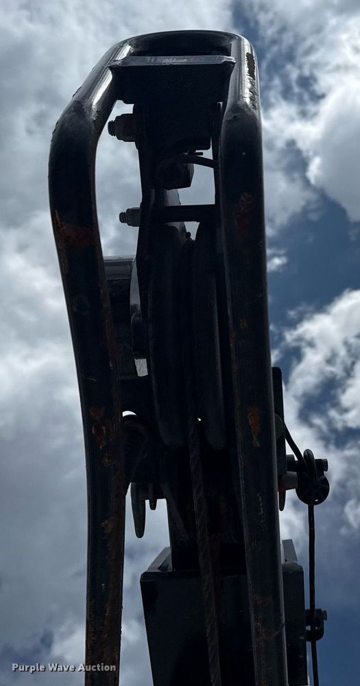 image for item EG5976 2012 Freightliner Business Class M2 Ext. Cab utility / service truck