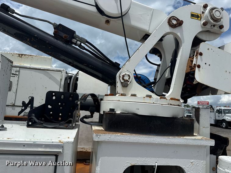 image for item EG5976 2012 Freightliner Business Class M2 Ext. Cab utility / service truck