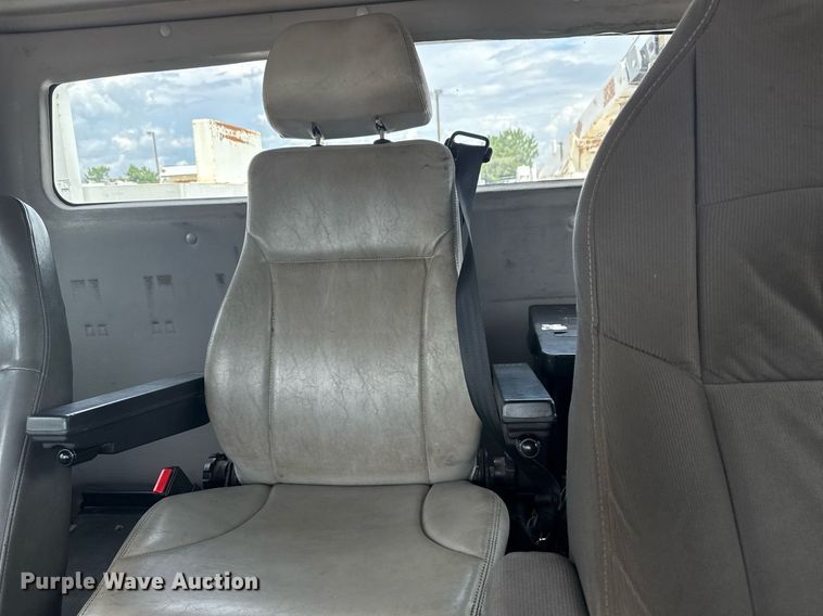 image for item EG5976 2012 Freightliner Business Class M2 Ext. Cab utility / service truck