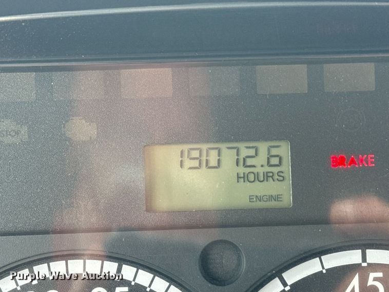 image for item EG5976 2012 Freightliner Business Class M2 Ext. Cab utility / service truck