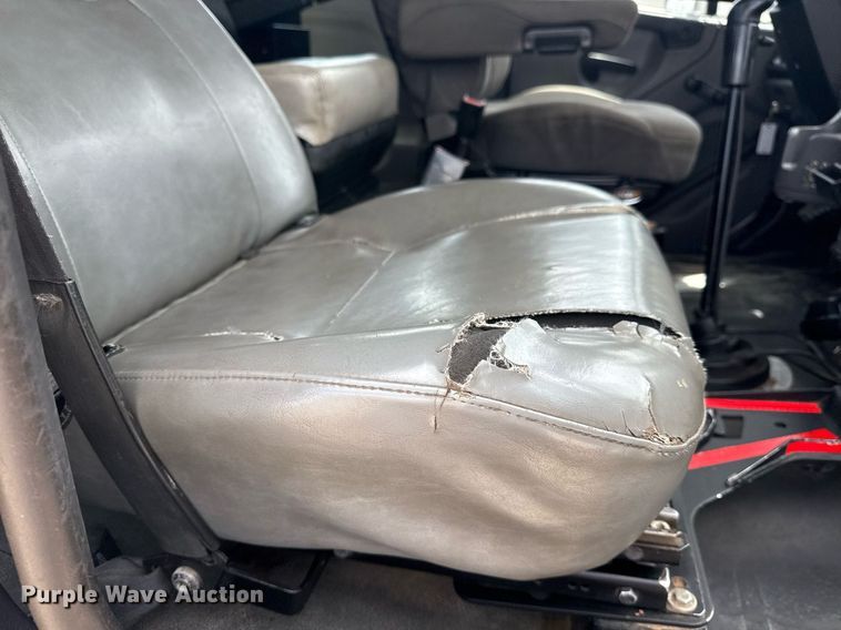 image for item EG5976 2012 Freightliner Business Class M2 Ext. Cab utility / service truck