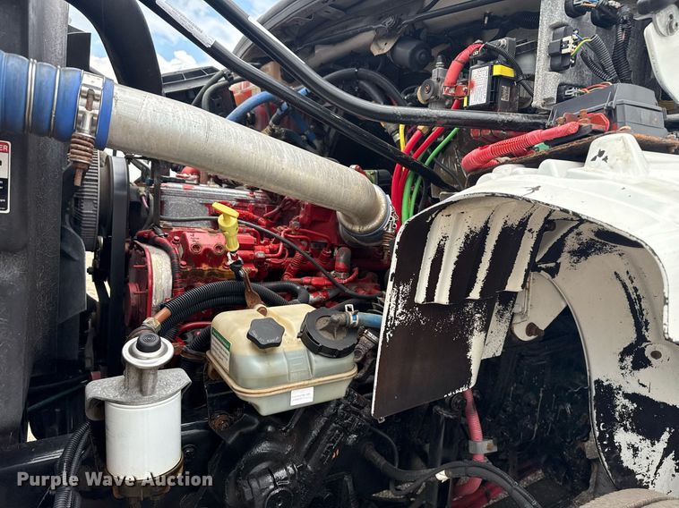 image for item EG5976 2012 Freightliner Business Class M2 Ext. Cab utility / service truck