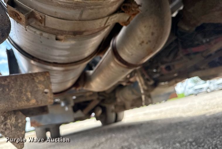 image for item EG5976 2012 Freightliner Business Class M2 Ext. Cab utility / service truck