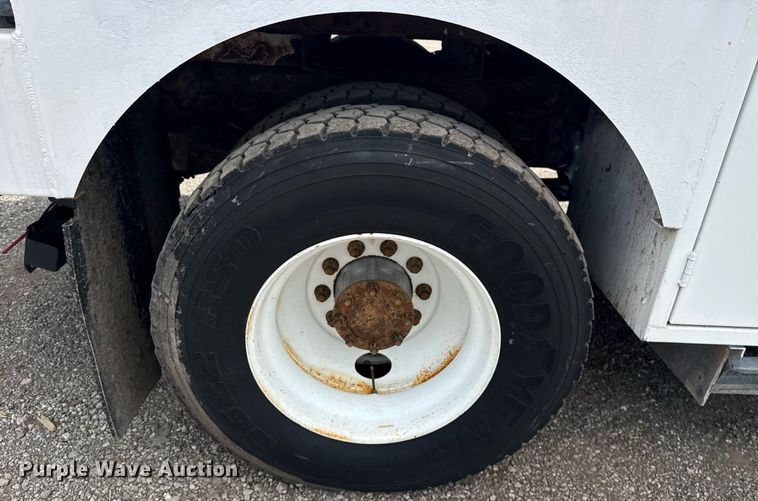 image for item EG5976 2012 Freightliner Business Class M2 Ext. Cab utility / service truck