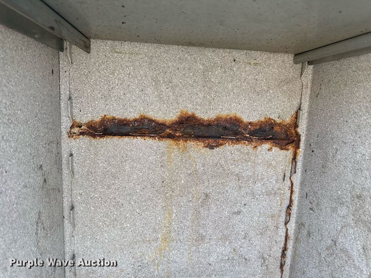 image for item EG5995 2007 Peterbilt 335 utility / service truck