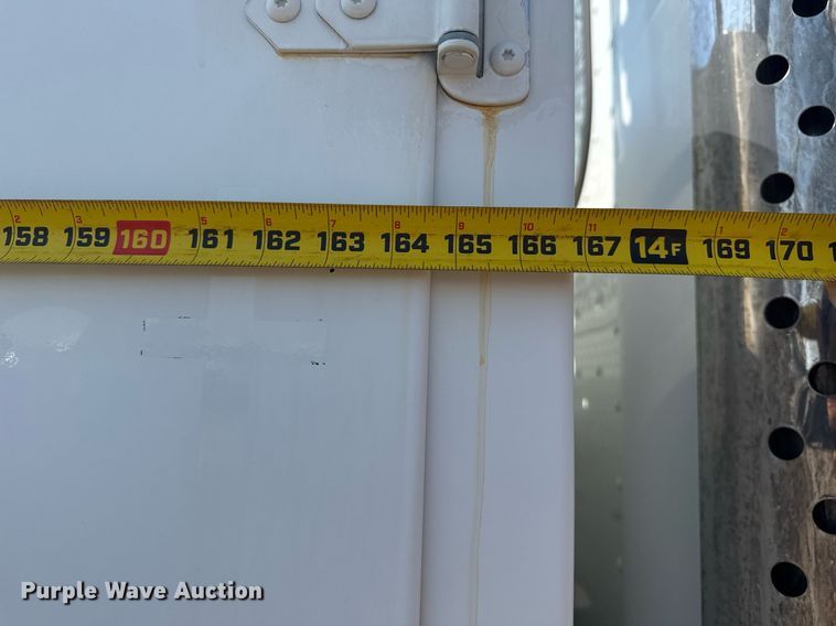 image for item EG5995 2007 Peterbilt 335 utility / service truck