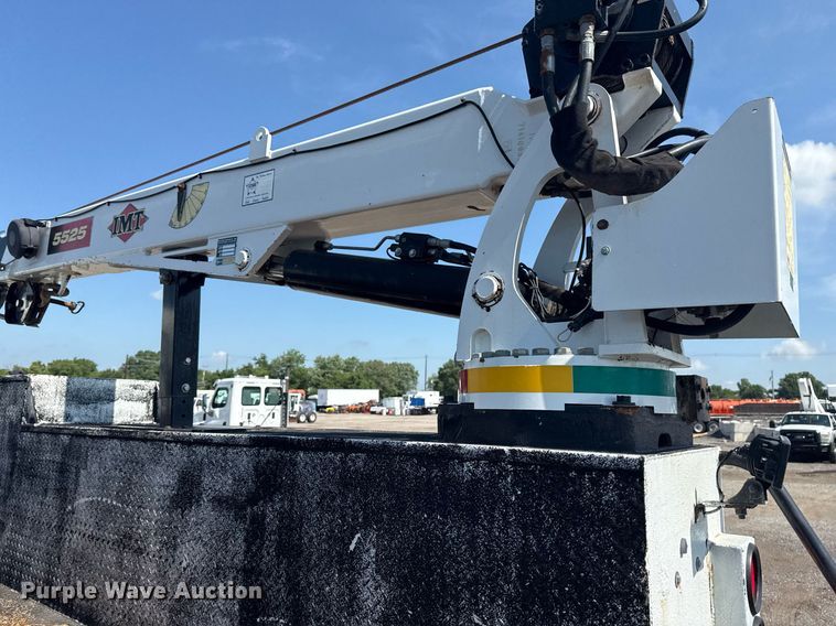 image for item EG5995 2007 Peterbilt 335 utility / service truck