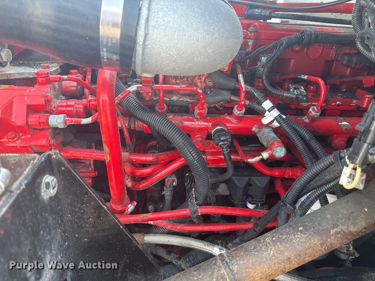 image for item EG5995 2007 Peterbilt 335 utility / service truck