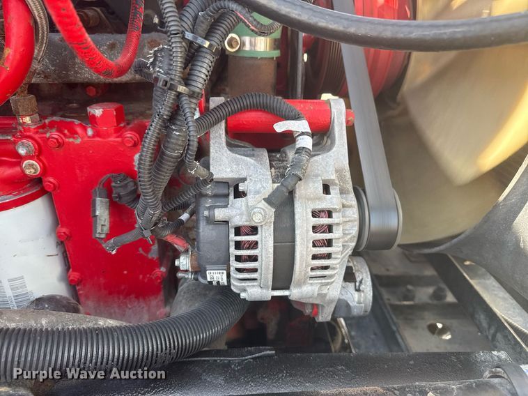 image for item EG5995 2007 Peterbilt 335 utility / service truck