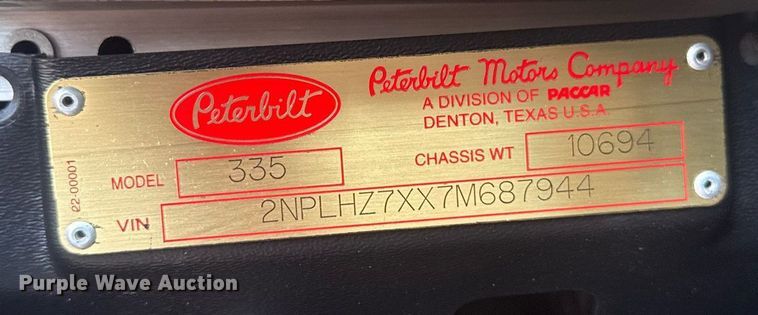 image for item EG5995 2007 Peterbilt 335 utility / service truck