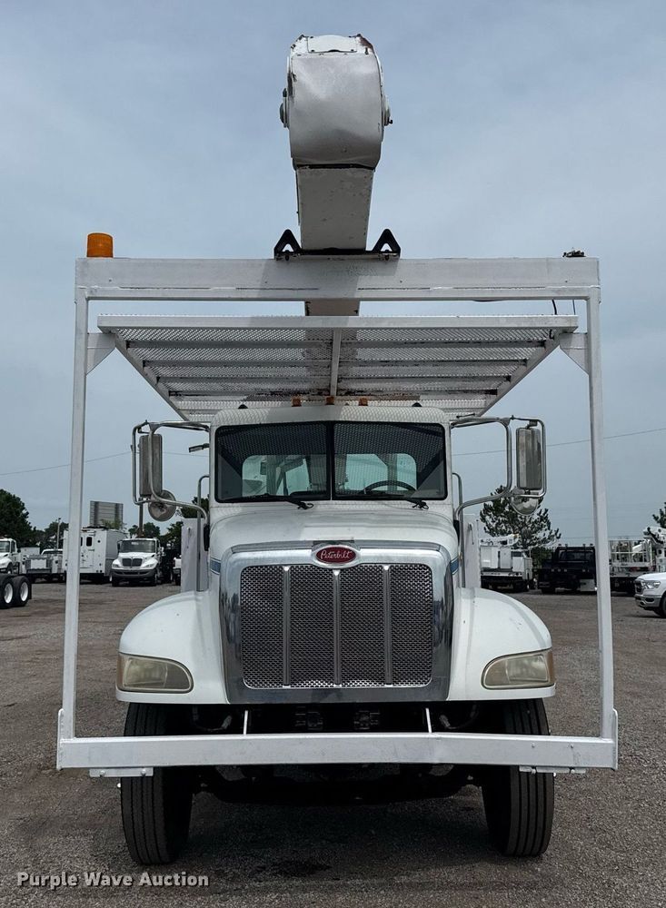CAMIóN CON CANASTILLA 2007 PETERBILT ALTEC