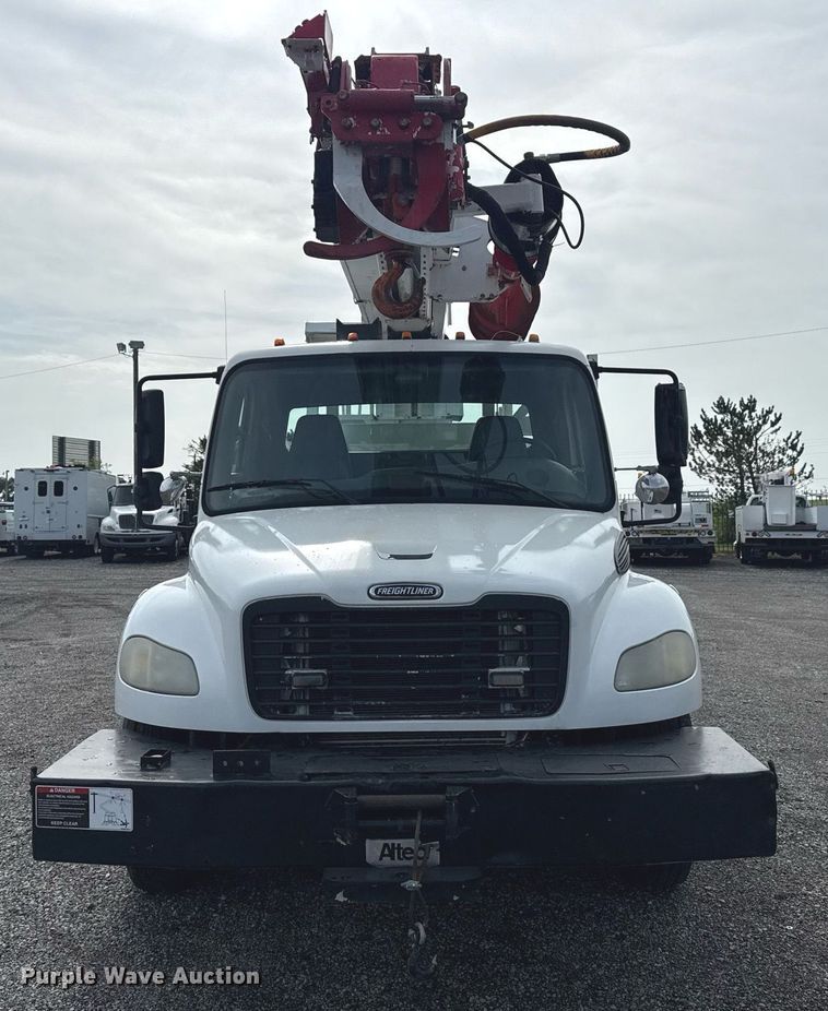 image for item EG6039 2008 Freightliner Business Class M2 digger derrick truck