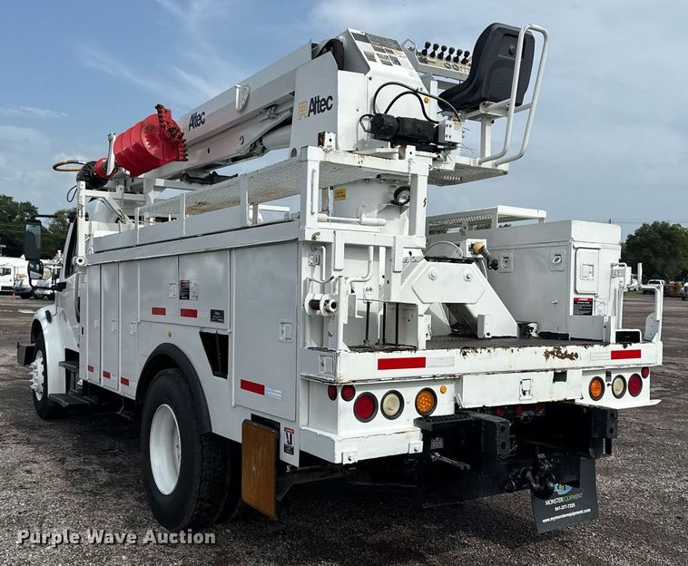 image for item EG6039 2008 Freightliner Business Class M2 digger derrick truck