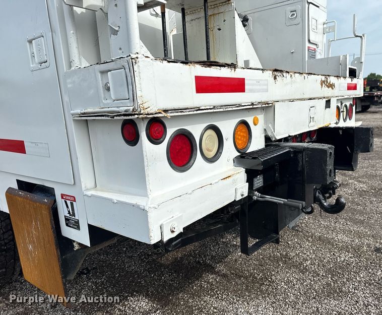 image for item EG6039 2008 Freightliner Business Class M2 digger derrick truck