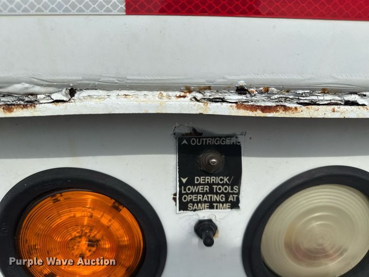 image for item EG6039 2008 Freightliner Business Class M2 digger derrick truck