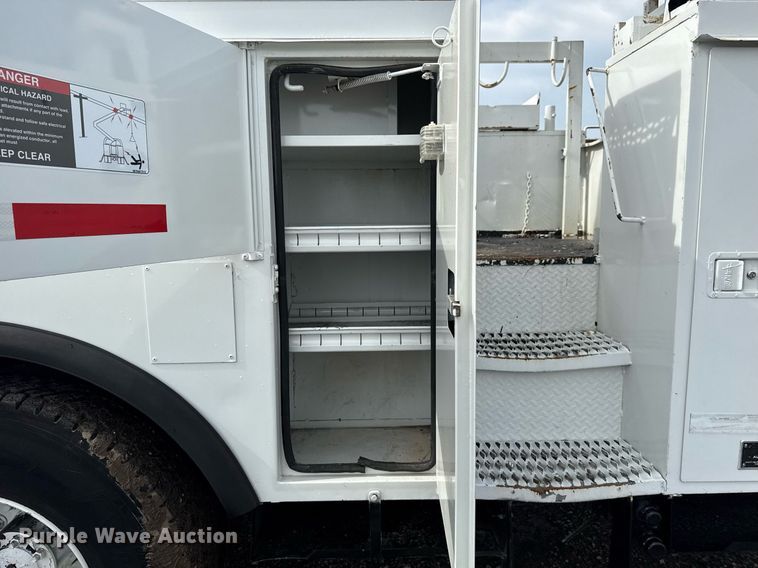 image for item EG6039 2008 Freightliner Business Class M2 digger derrick truck