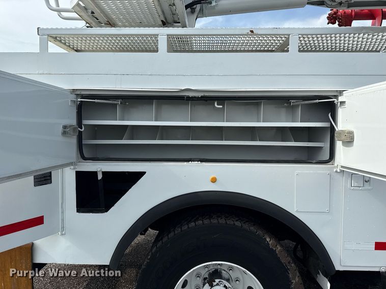 image for item EG6039 2008 Freightliner Business Class M2 digger derrick truck