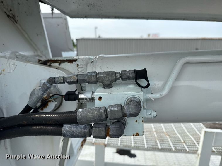 image for item EG6039 2008 Freightliner Business Class M2 digger derrick truck