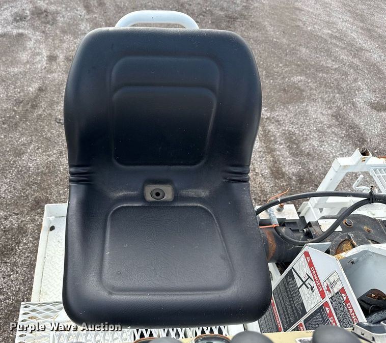 image for item EG6039 2008 Freightliner Business Class M2 digger derrick truck