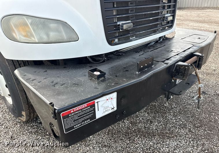 image for item EG6039 2008 Freightliner Business Class M2 digger derrick truck