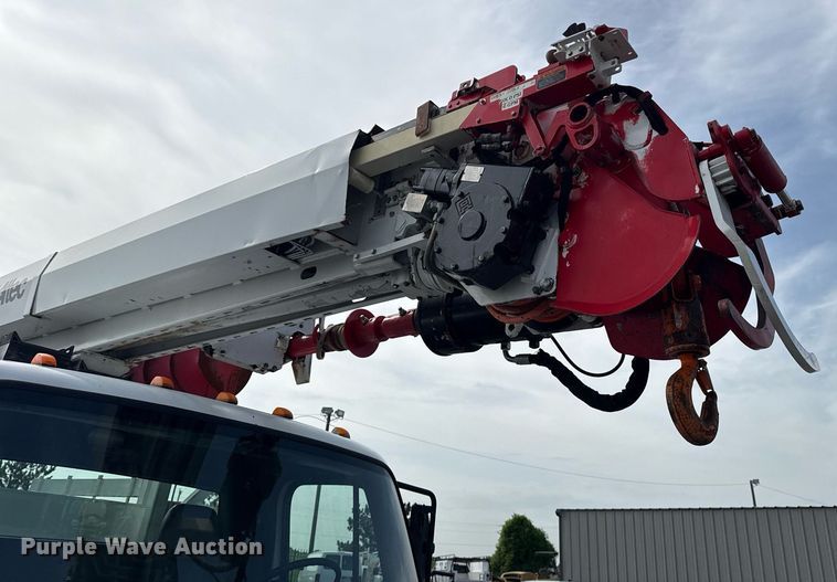 image for item EG6039 2008 Freightliner Business Class M2 digger derrick truck