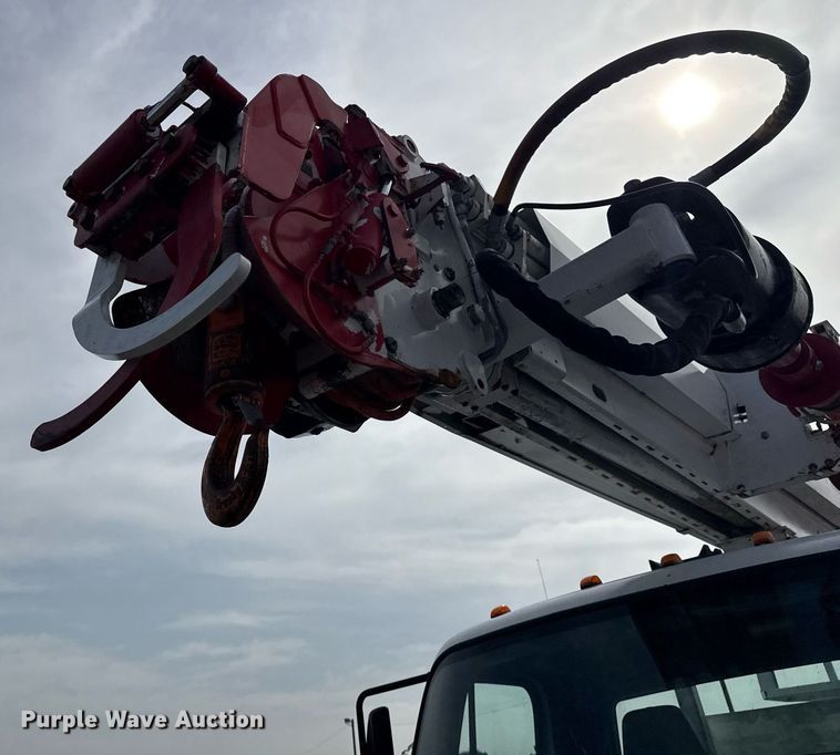 image for item EG6039 2008 Freightliner Business Class M2 digger derrick truck