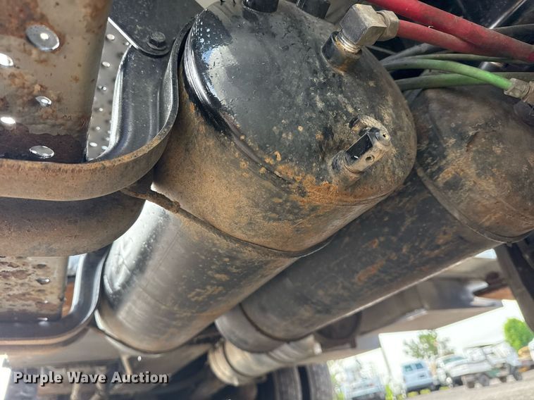 image for item EG6039 2008 Freightliner Business Class M2 digger derrick truck